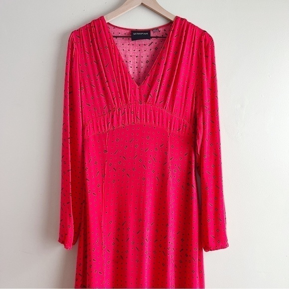 Minkpink Dancing Crane Long Sleeve V-Neck Maxi Dress in Red, Size Medium‎ - Picture 5 of 15